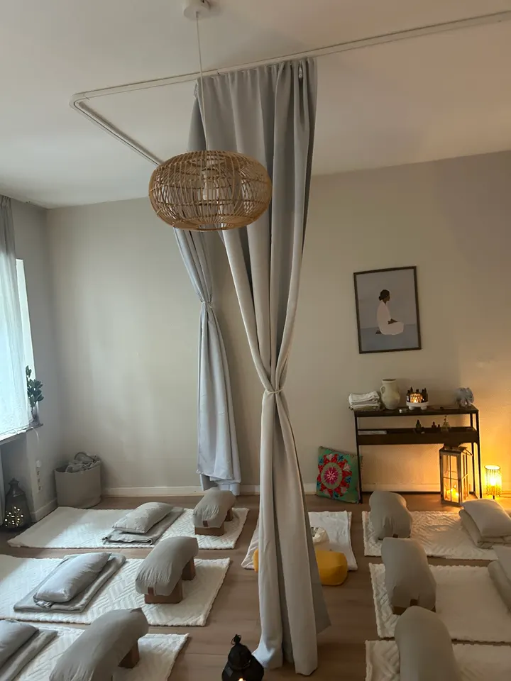 LULLABY Yoga & Massagen — yoga-studio in Düsseldorf — 4