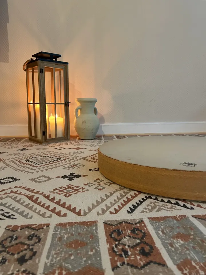 LULLABY Yoga & Massagen — Yoga in Friedrichstadt, Düsseldorf