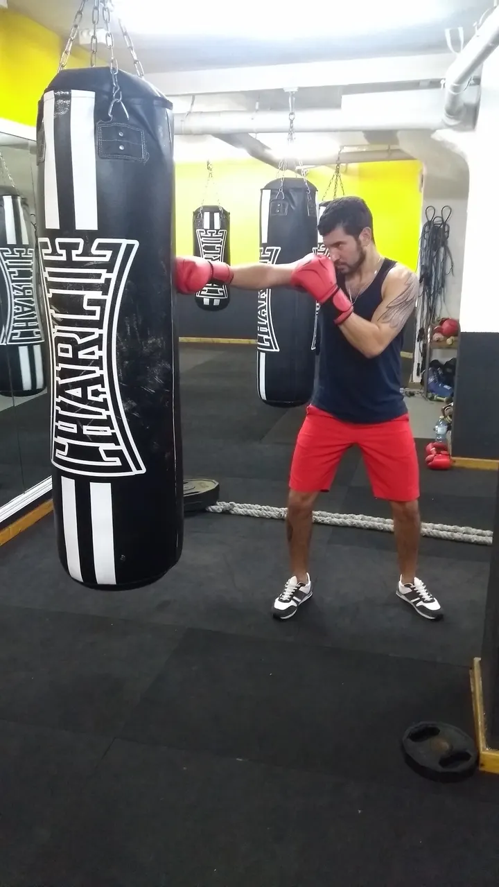 Team Saez Club Deportivo — boxeo-studio en Pont Nou, Elche — 2