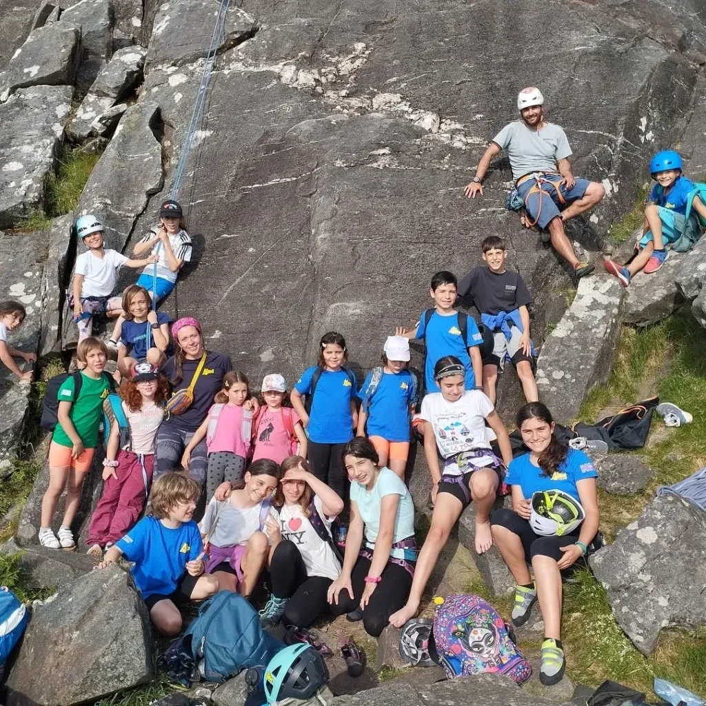 Grupo de Montaña Alud — boulder-studio i Vigo — 4