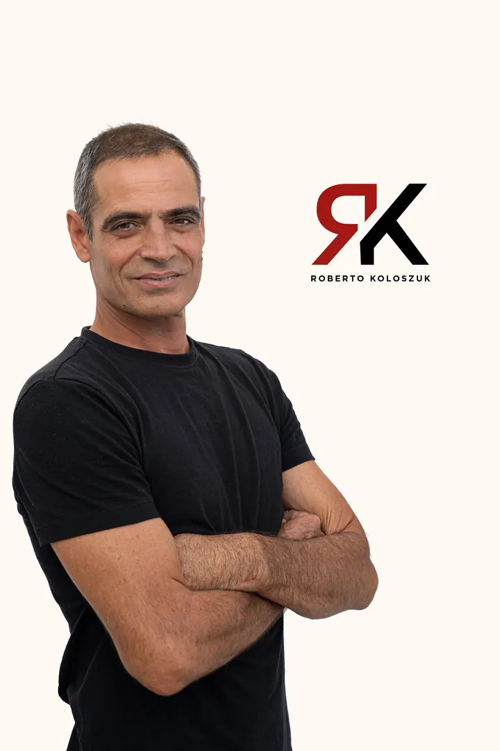 Roberto Koloszuk: Yoga, pilates y bienestar — yoga-studio en Jerez de la Frontera — 2