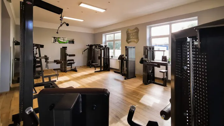 Pro Fit XII Ludwigsluster Straße — Fitnessstudio in Parchim