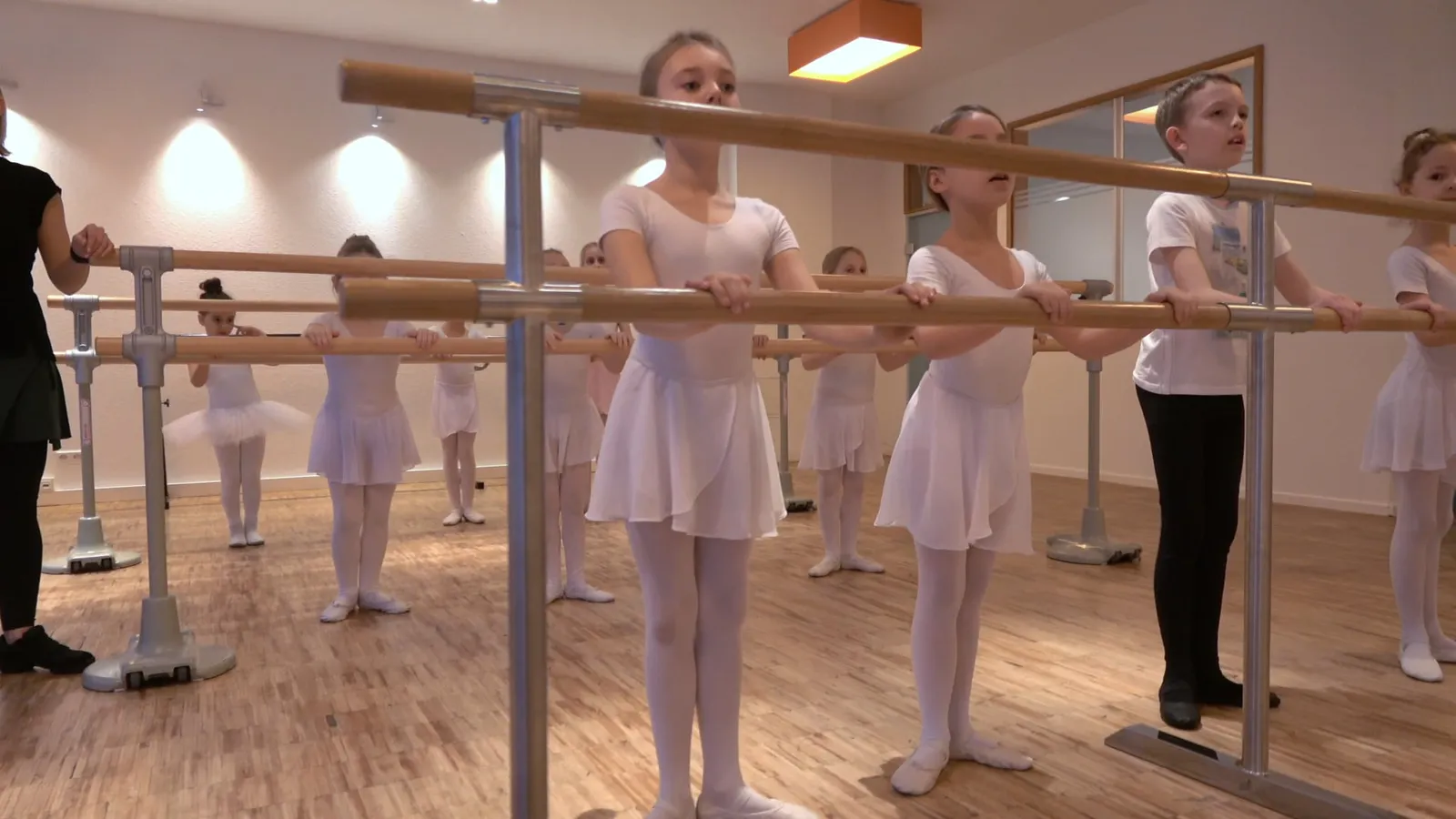 Ballett- und Tanzstudio Elegance - Kletterhalle Canyon — klättring-studio i Köln — 3