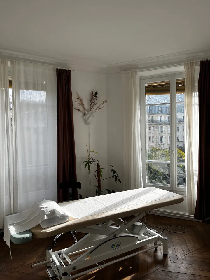 Elya Guillaume - Kinésithérapie & Pilates — pilates-studio à Paris — 3