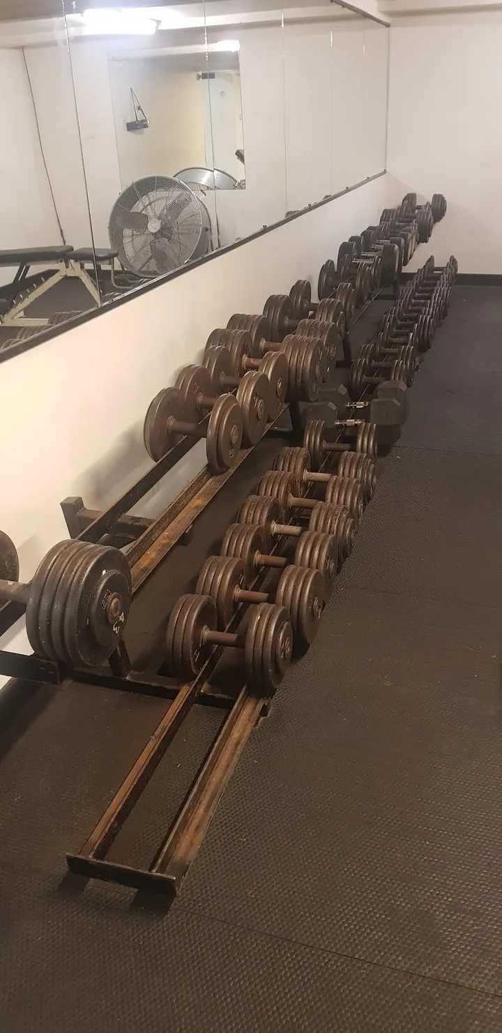 Active Fitness /daves Gym — fitness studio in Manchester — 4