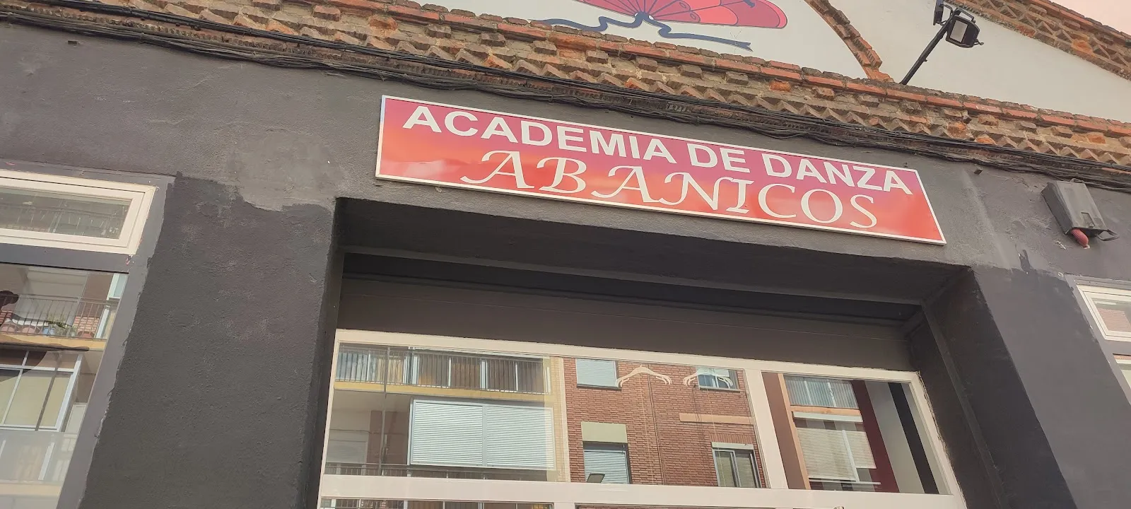 Academia de Danza Abanicos — baile-studio en La Farola, Valladolid — 3