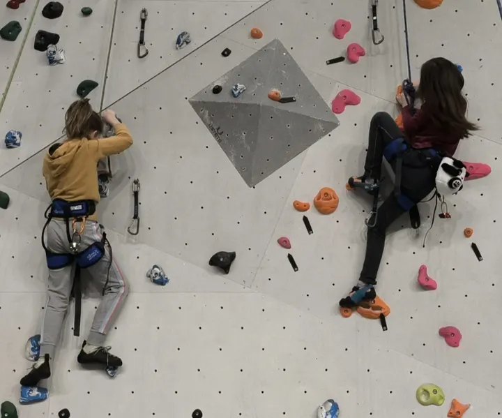 Elan vertical — escalade-studio à Saint-Étienne — 5