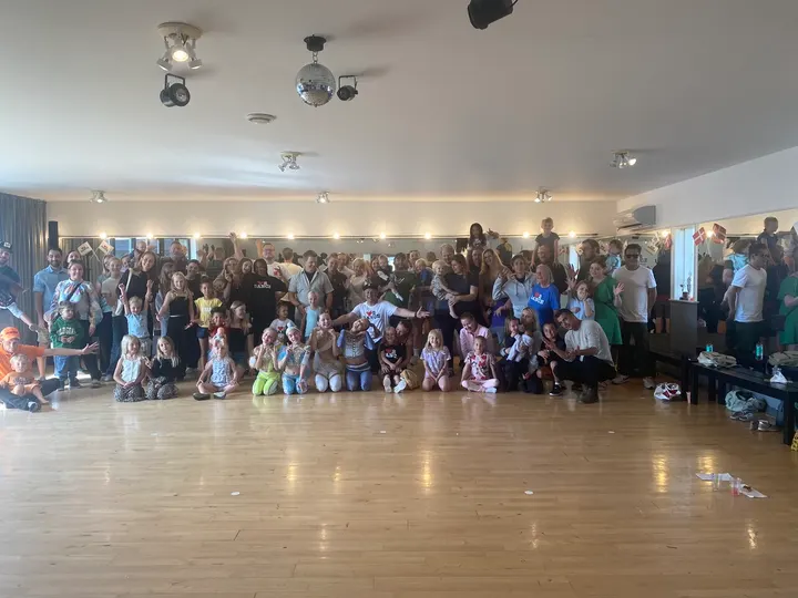 RINGSTED DANSE CENTER V/JOHN JONASSEN — dans-studio i Benløse Fælled, Ringsted — 3