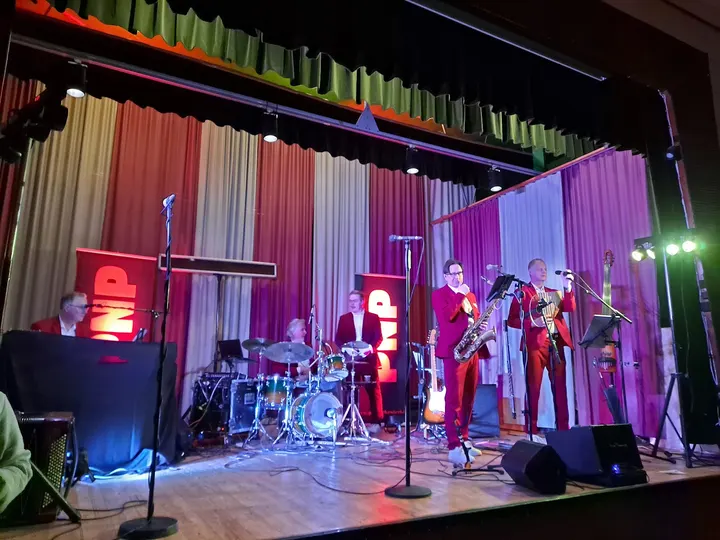 Hyvinkään järjestötalo — tanssi-studio – Sahanmäki, Hyvinkää — 2