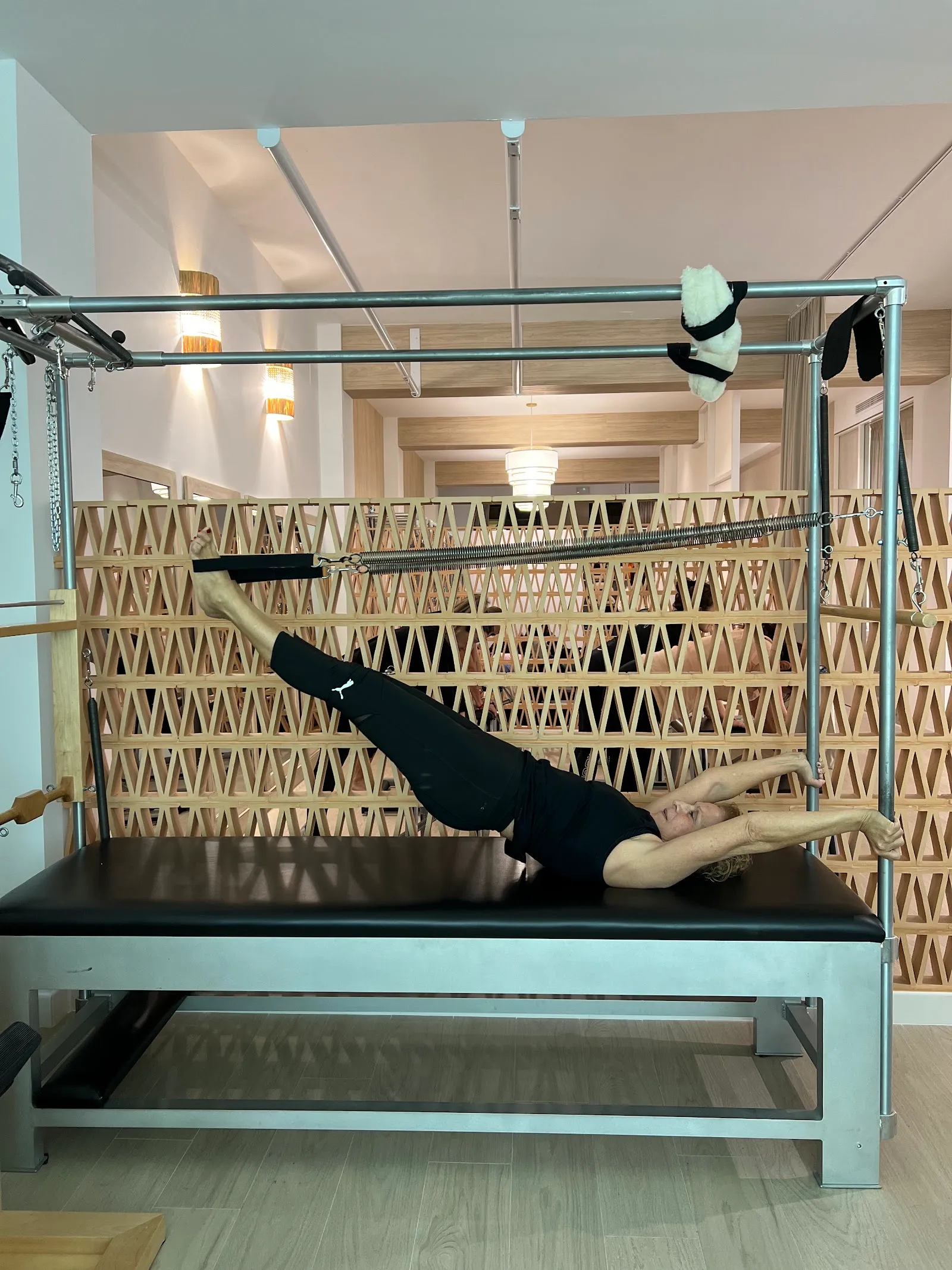 POWERHOUSE - EL ARTE DEL CONTROL — reformer pilates-studio en Urbanització Torre del Virrei, l'Eliana — 2