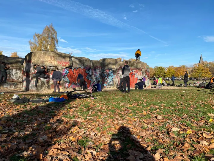 Kletterfelsen Volkspark Friedrichshain — klettern-studio in Berlin — 4