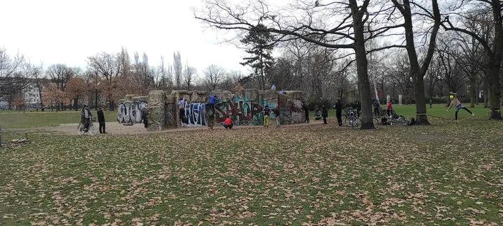 Kletterfelsen Volkspark Friedrichshain — klettern-studio in Berlin — 5