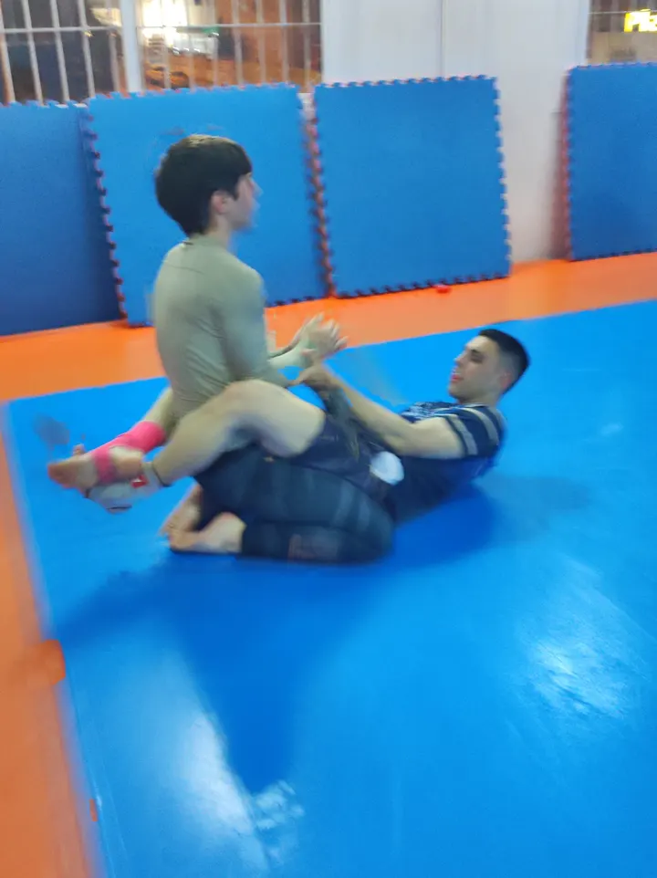 Lotus Jiu Jitsu Córdoba — Artes marciales en Camino Lope García, Córdoba