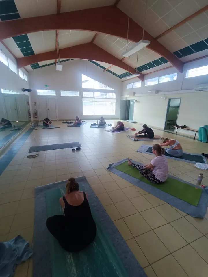 Là Yoga & Pilates @Espace Tournon Carry-le-Rouet — yoga-studio à Carry-le-Rouet — 3