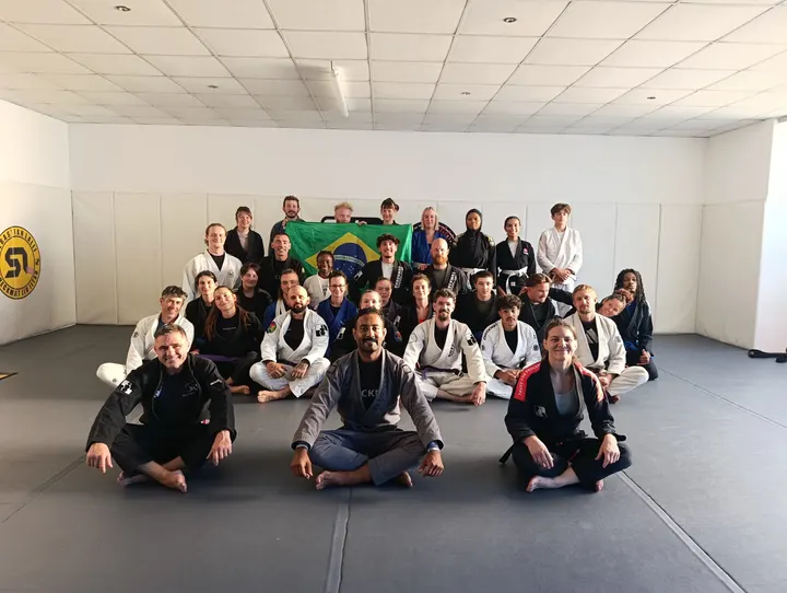 BJJHolics Checkmat — JJB à Le Grand-Treuil, Limoges