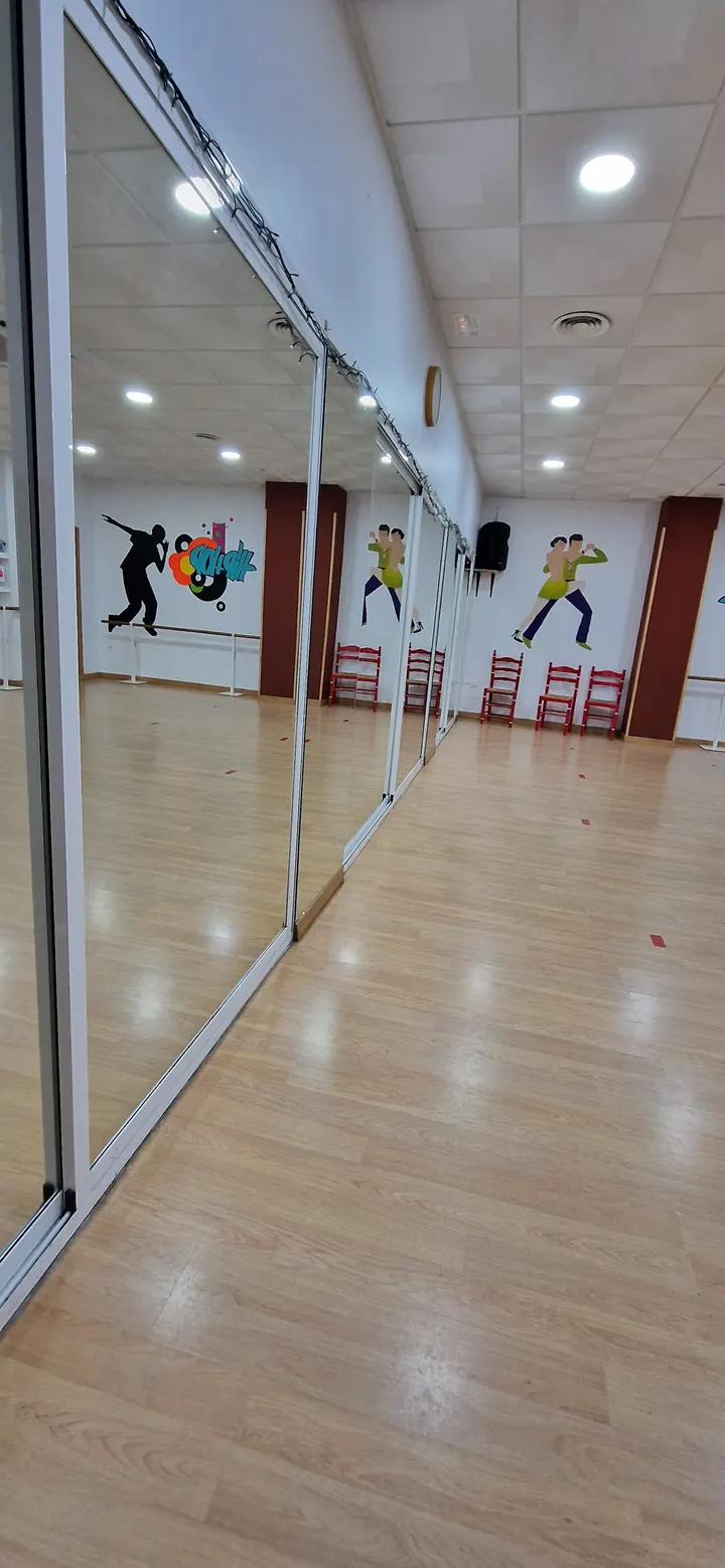 Expresion Academia De Baile — baile-studio en Fuengirola — 2