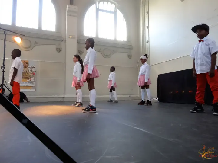 Cie Elolonguè — Danse à Franc-Moisin - Bel-Air - Stade de France, Saint-Denis