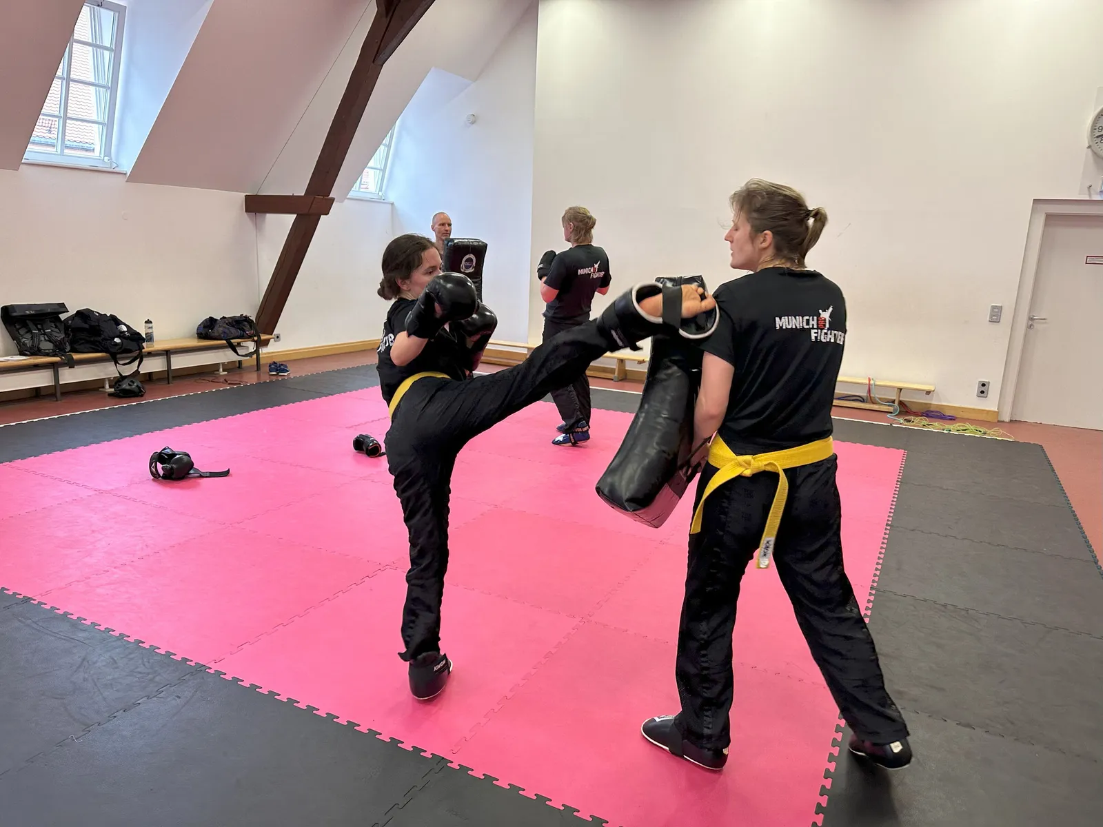 Munich-Pro-Fighter e.V. - Kickboxen / Pointfighting München — kampsport-studio i München — 3