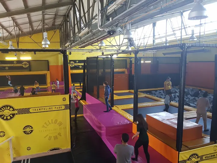 Yellow Jump Saint-Etienne — salle de fitness-studio à Saint-Étienne — 4