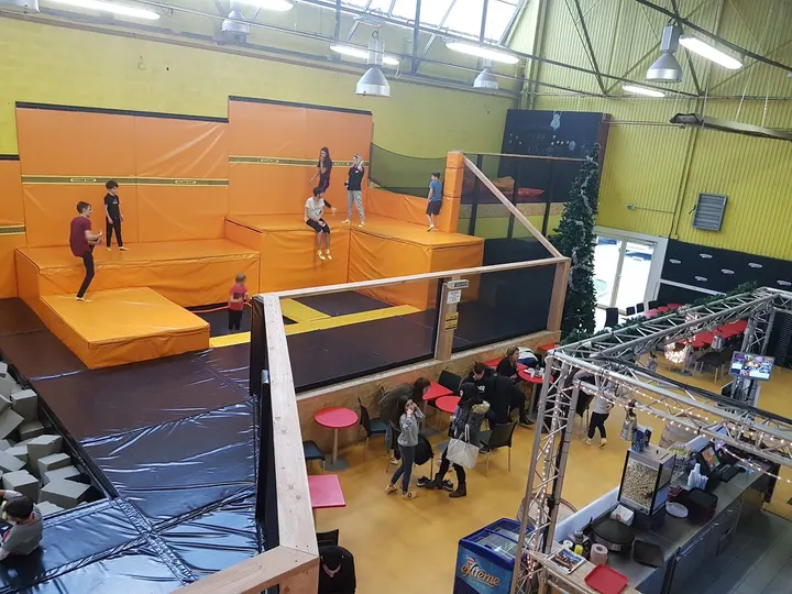 Yellow Jump Saint-Etienne — salle de fitness-studio à Saint-Étienne — 5