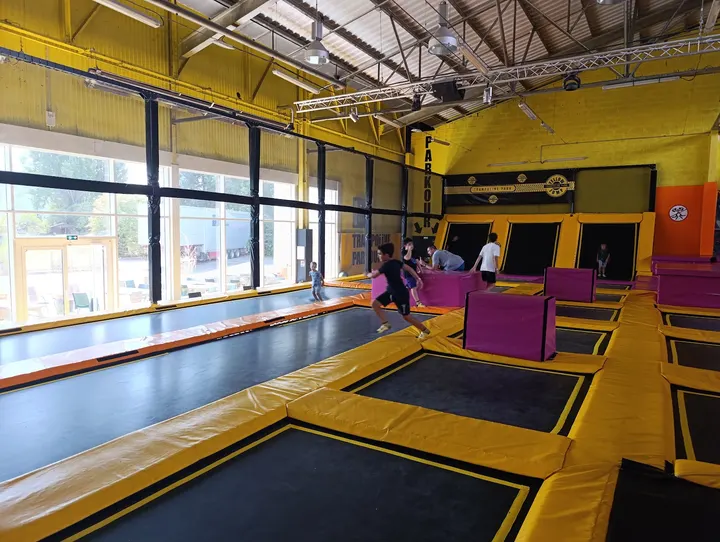 Yellow Jump Saint-Etienne — Salle de fitness à Plaine Achille, Saint-Étienne