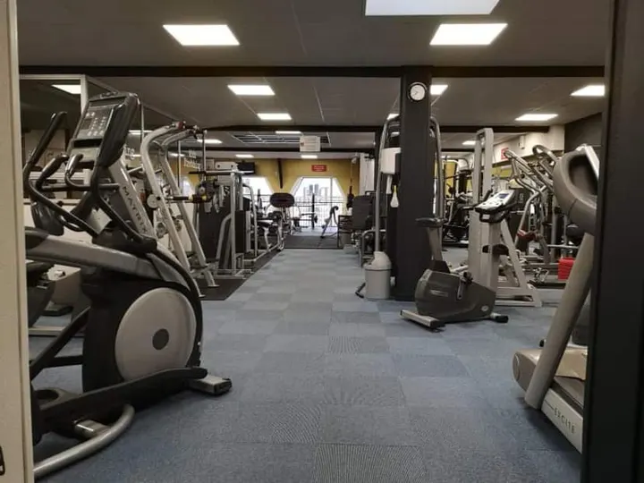 Body Fitness — salle de fitness-studio à Auray — 3