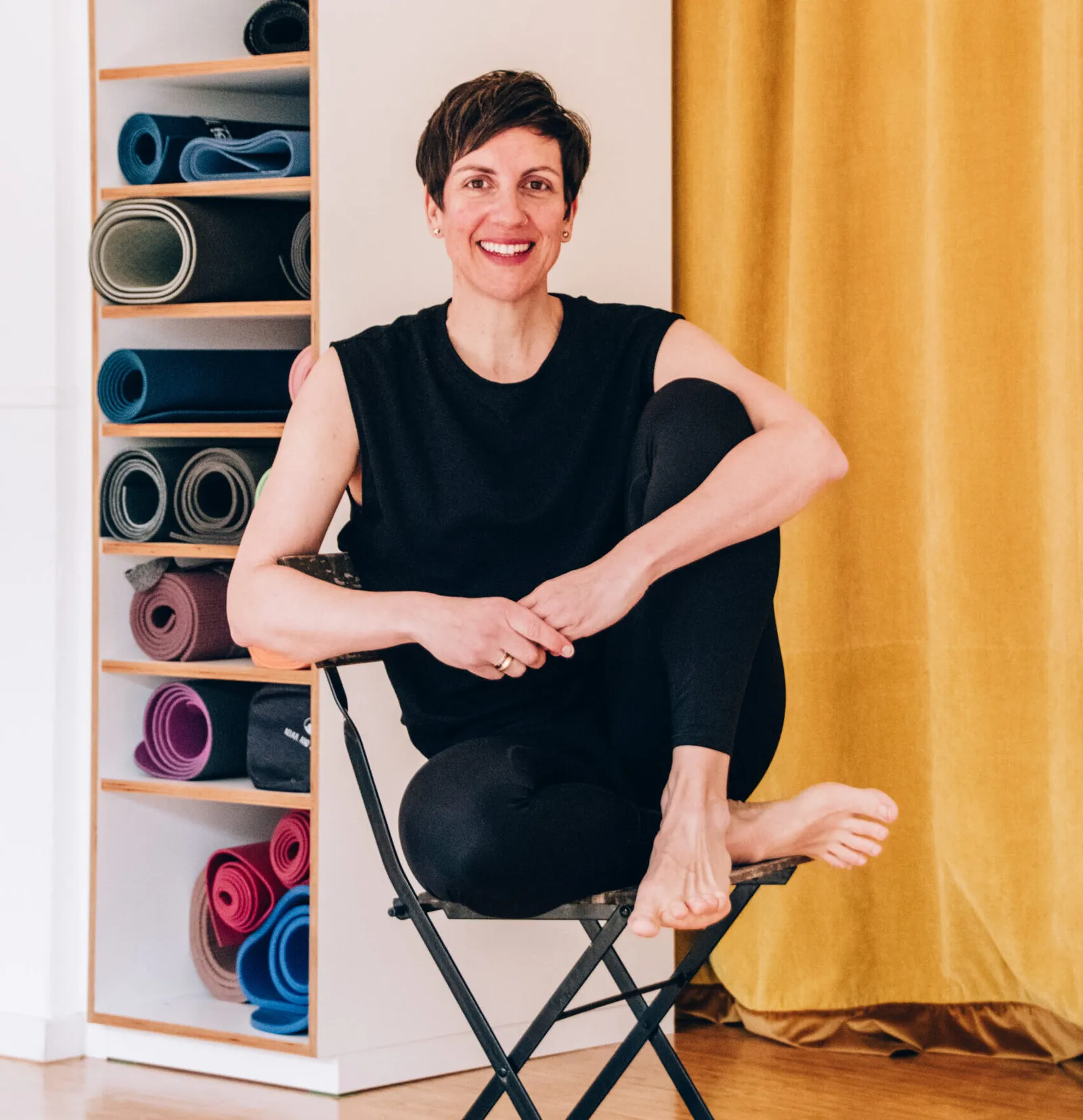 Fuß über Kopf - Dein Raum für Yoga & mehr — yoga-studio i Stuttgart — 3