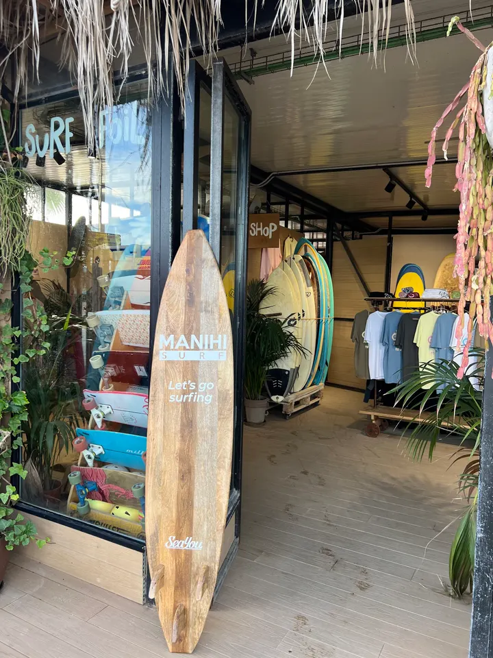 Manihi Surf School — Estudio de fitness en Ciutat Vella, Barcelona