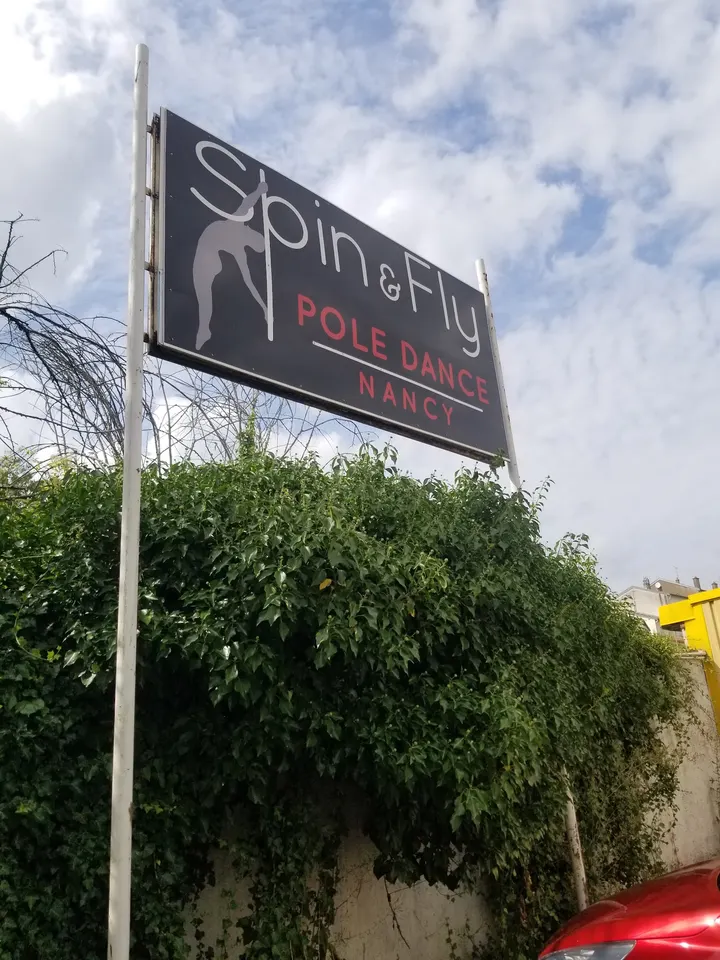Pole Dance Nancy / Spin & Fly — pole fitness-studio à Maxéville — 3