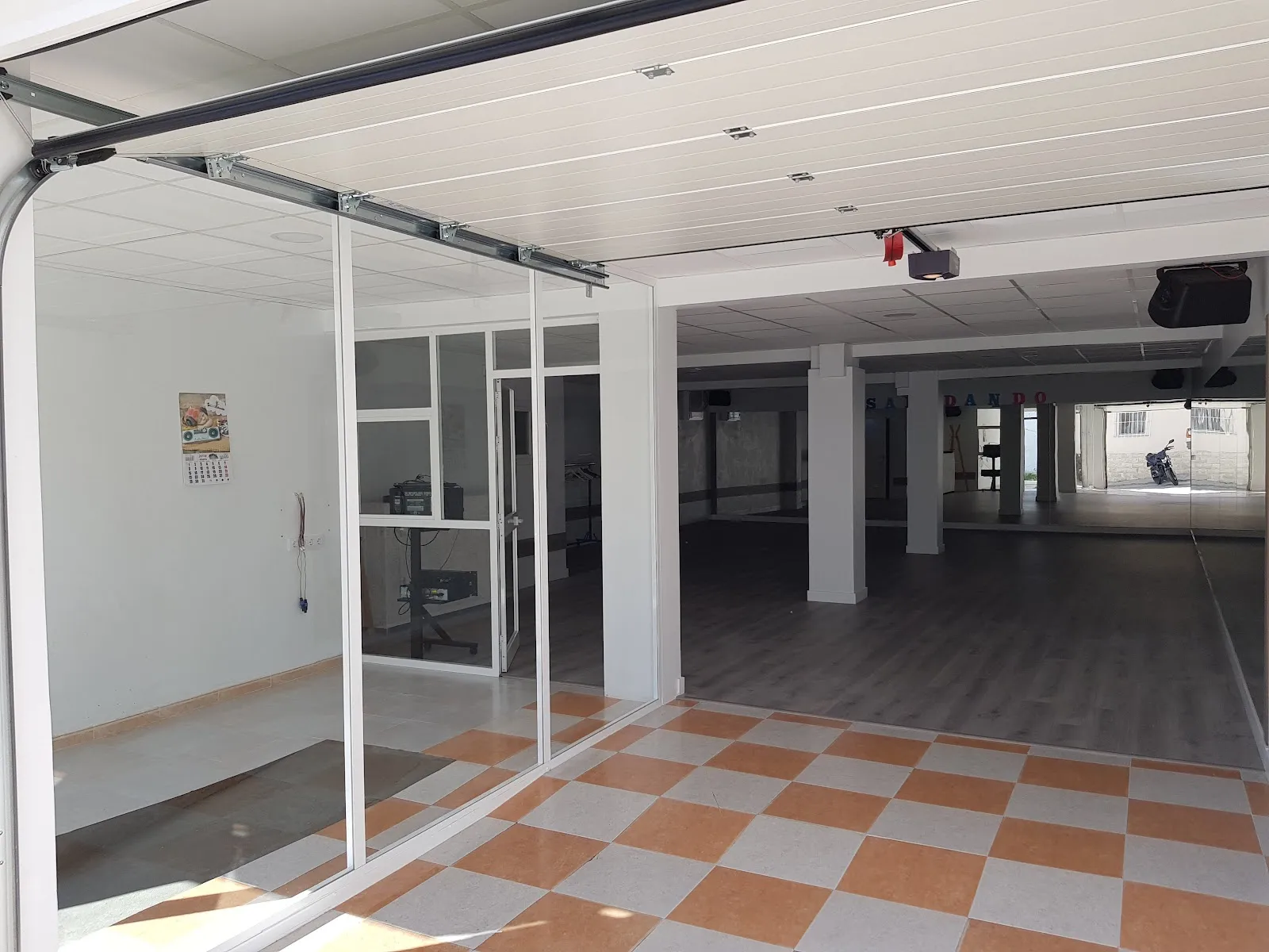 Salsaludando- Academia De Baile En Chiclana — baile-studio en Chiclana de la Frontera — 2