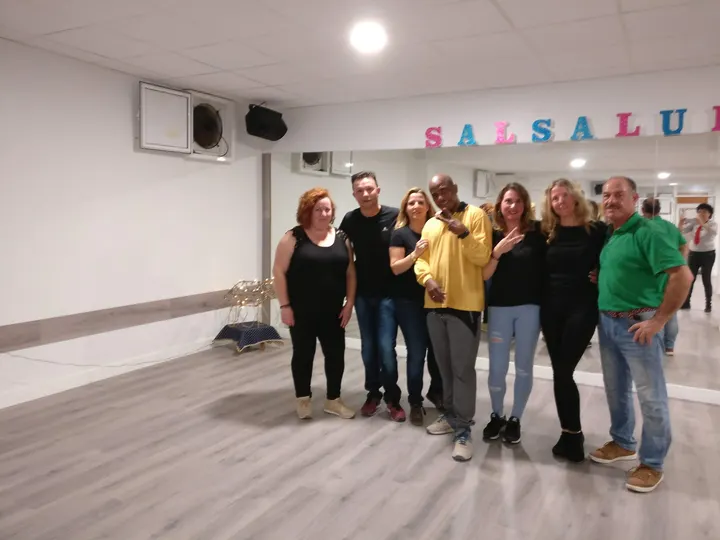 Salsaludando- Academia De Baile En Chiclana — Baile en Chiclana de la Frontera