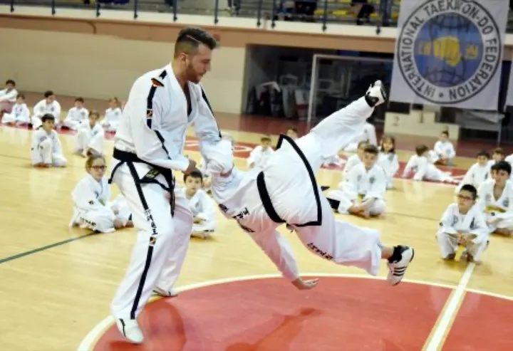 SSD Federico II di Svevia — kickboxing-studio a Barletta — 5