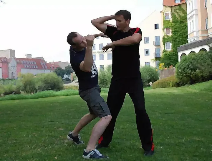 Martial Arts Schule für Selbstverteidigung, Kampfkunst und Kampfsport Regensburg — kampfsport-studio in Regensburg — 5