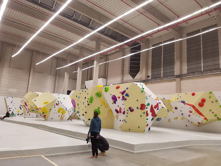 2T Kletter- und Boulderhalle — klettern-studio in Lindlar — 3