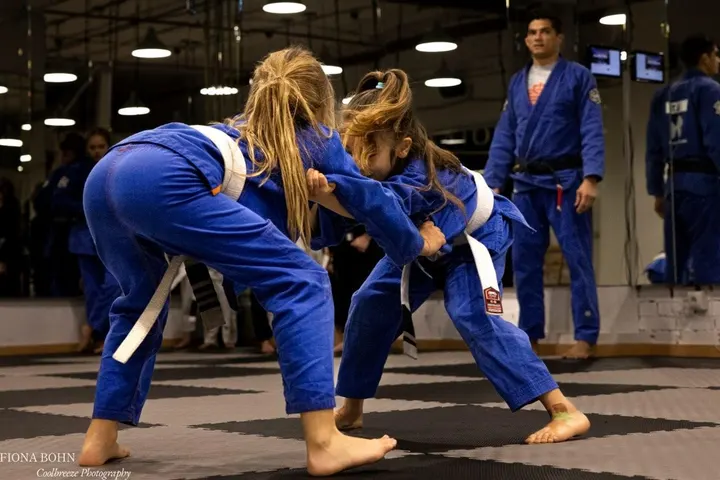 JIU-JITSU •MMA •BOXEO • GRAPPLING •YOGA •PILATE — yoga-studio en Alcobendas — 4