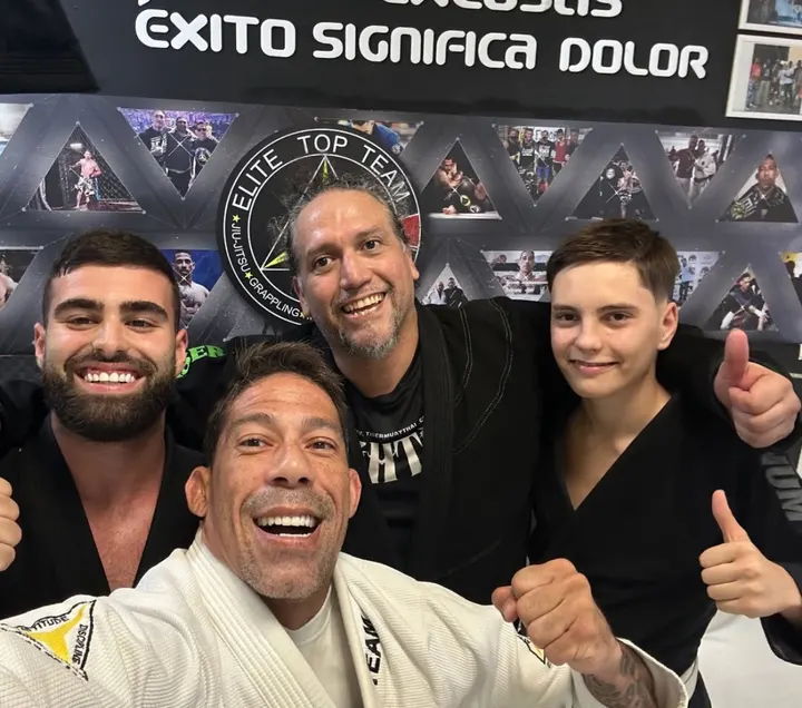 Elite Top Team — fuerza-studio en Santa Eulàlia, L'Hospitalet de Llobregat — 3