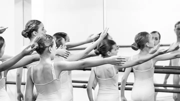 Academia de Bailado Clássico — Dança em Glória e Vera Cruz, Porto