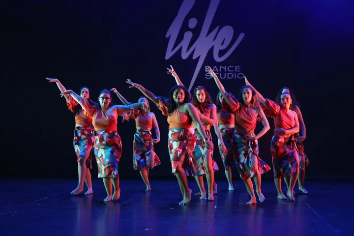 Life Dance Studio — Baile en Industria, Albacete