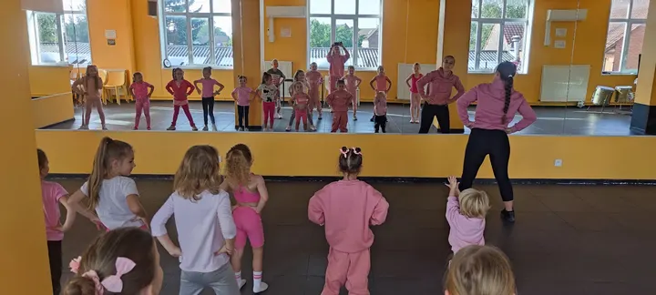 Danse Avec Moi — danse-studio à Provin — 3