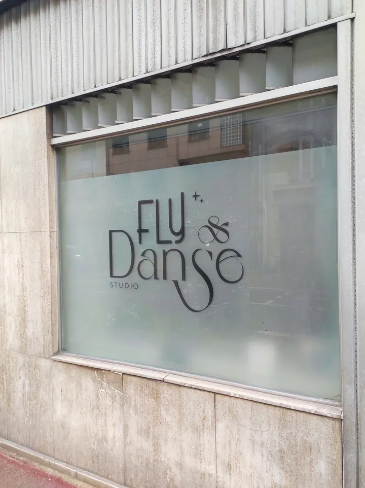 Fly And Danse Studio — Pole Fitness à Clichy