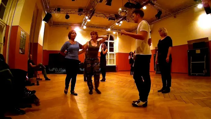 Bailar Casino-Berlin - Casino (Salsa Cubana) Privatkurse, Salsa Cubana tanzen — tanz-studio in Berlin — 4