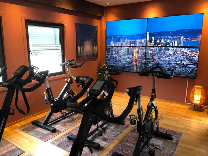 Lounge gym wellness — treningsstudio i Sundbyfoss — 2