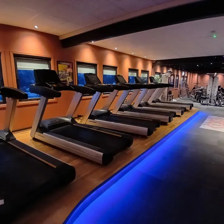 Lounge gym wellness — treningsstudio i Sundbyfoss — 4