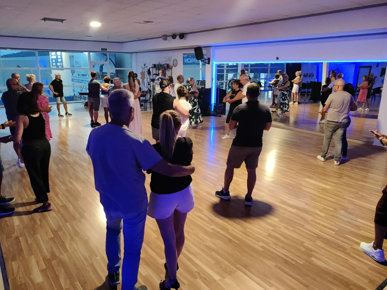 Conuco Dance - Clases de baile — baile-studio en Finestrat — 3