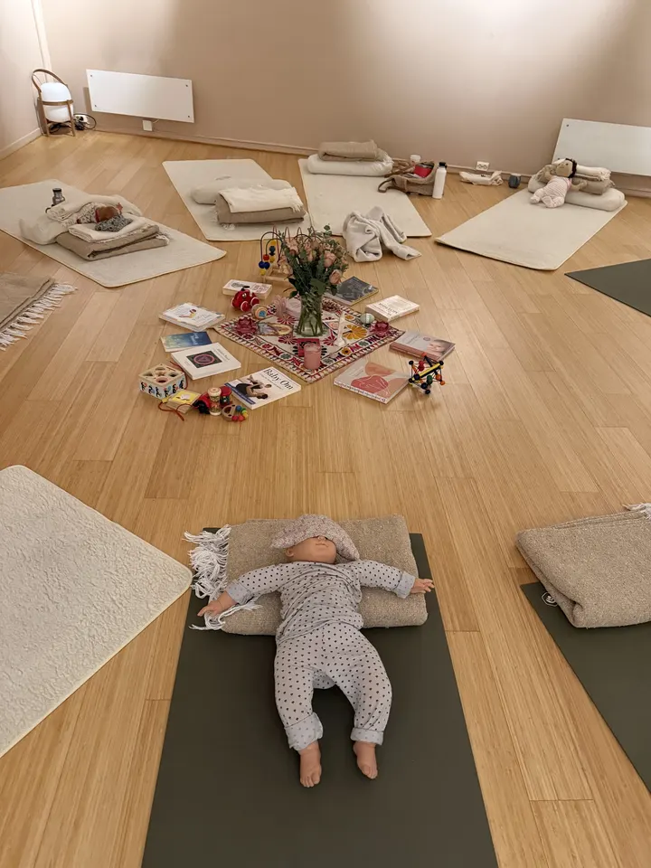 Marthe Magerøy Ma Yoga — Yoga i Ellingstadåsen, Fjellstrand
