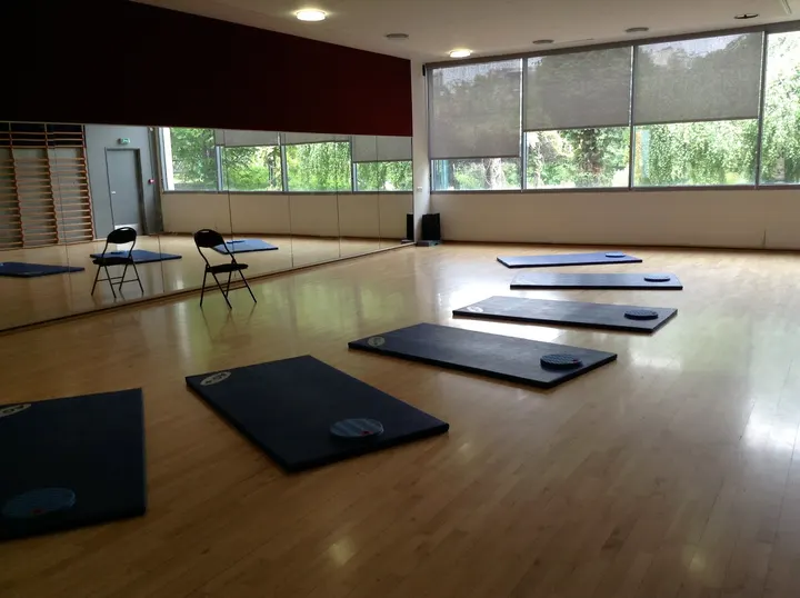 Well - C.E.M. Gymnase Reuilly — danse-studio à Paris 12e Arrondissement, Paris — 2