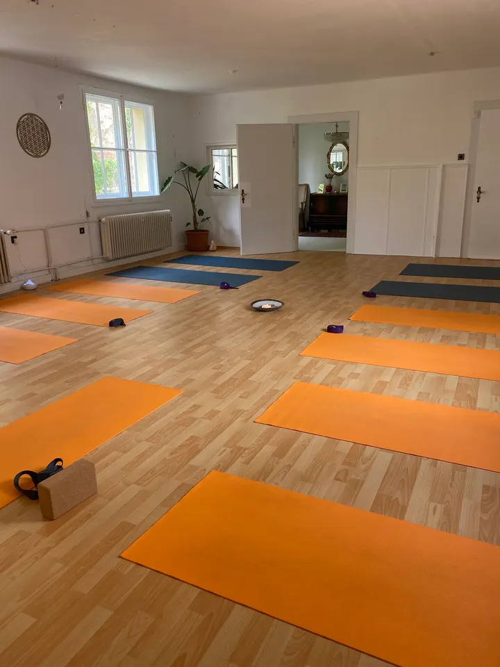 ichhebediehaende yoga — Yoga in Ludwigsfeld, Nürnberg