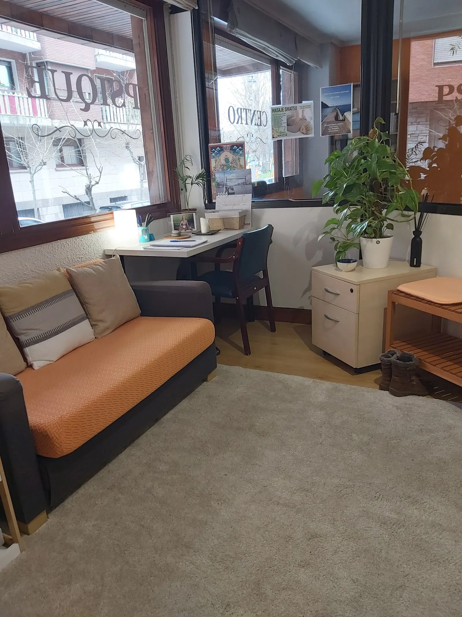 Centro de YOGA Y TERAPIA PSIQUE — yoga-studio en Getxo — 3