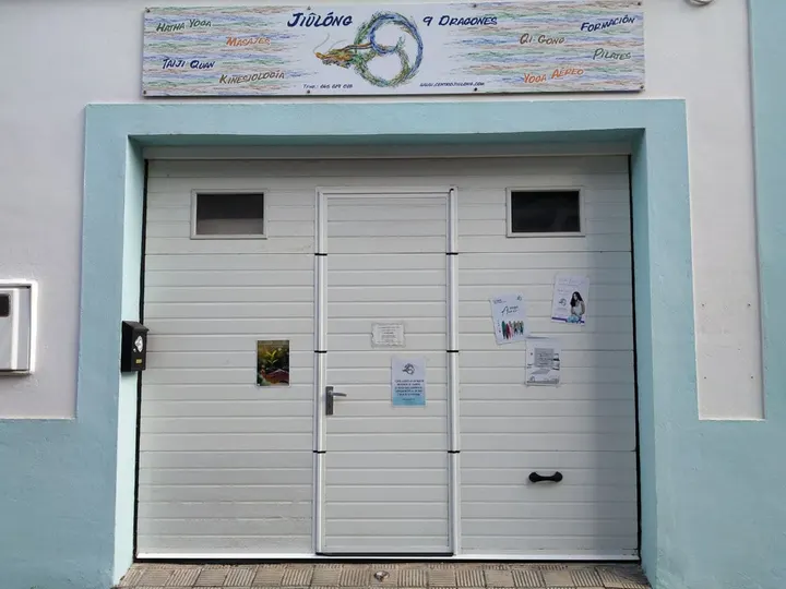 9 Dragones — Yoga en Las Gavias, La Laguna