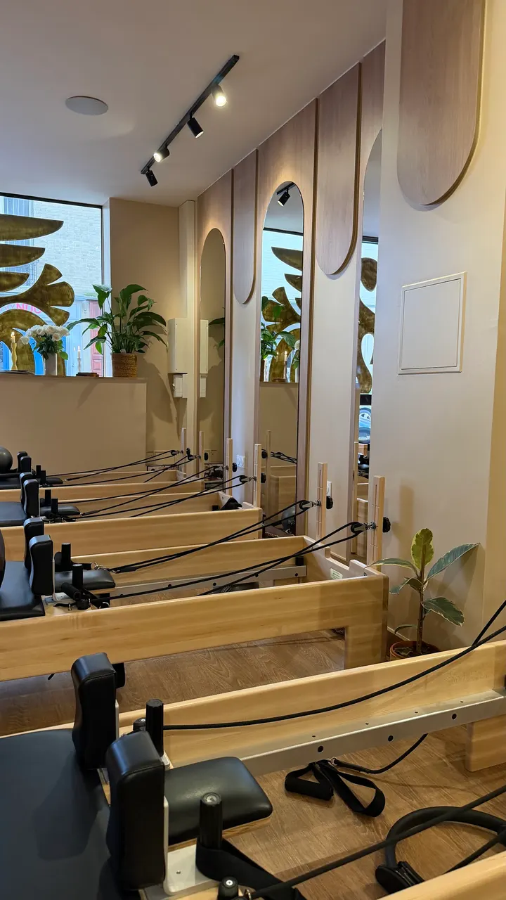 MIRAJ Paris - Pilates Reformer — pilates-studio à Quartier des Batignolles, Paris — 3